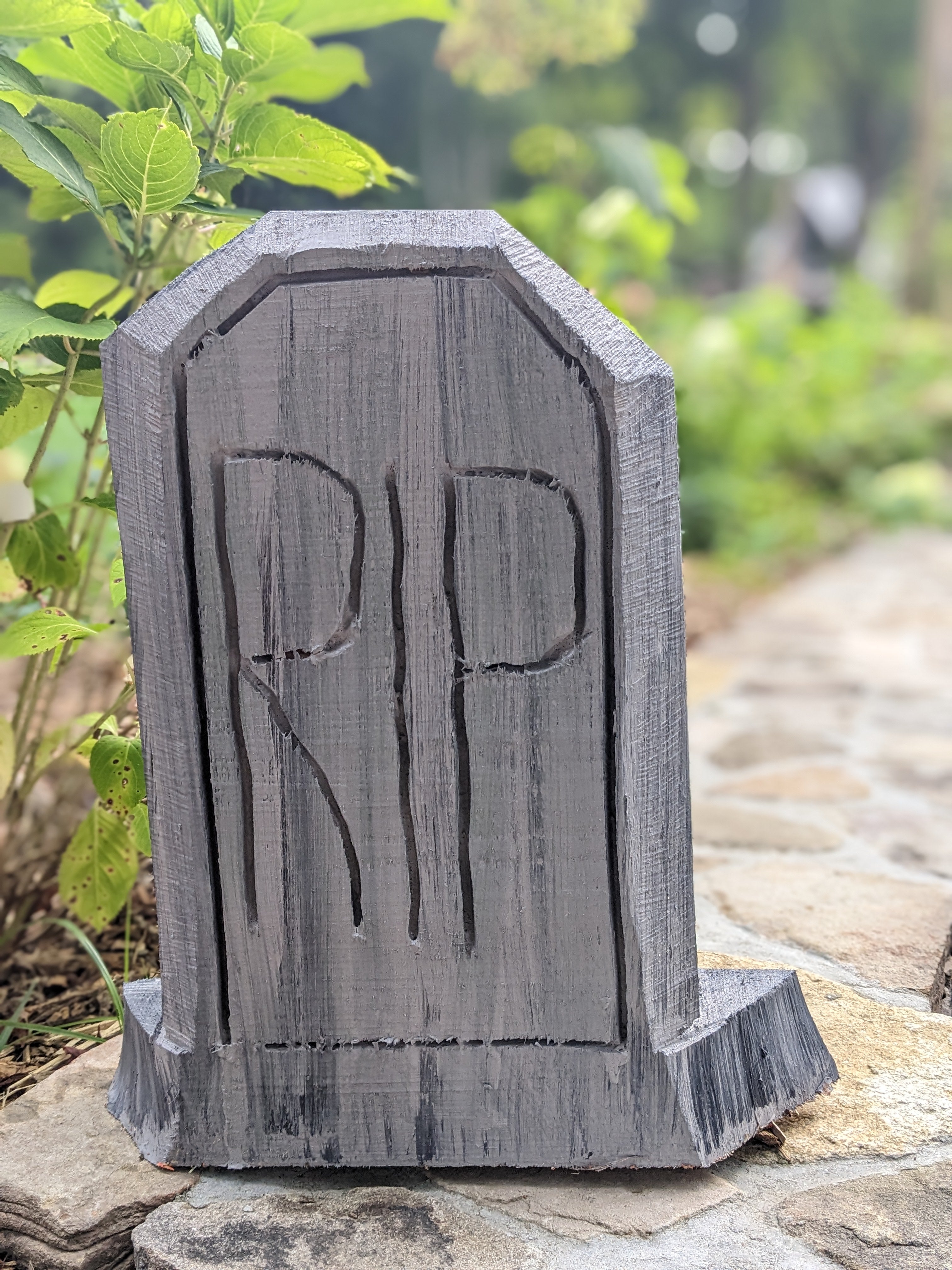 Chainsaw Carved Halloween Tombstone
